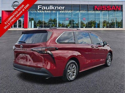 2026 Toyota Sienna XLE FWD 7-Passenger (Natl)