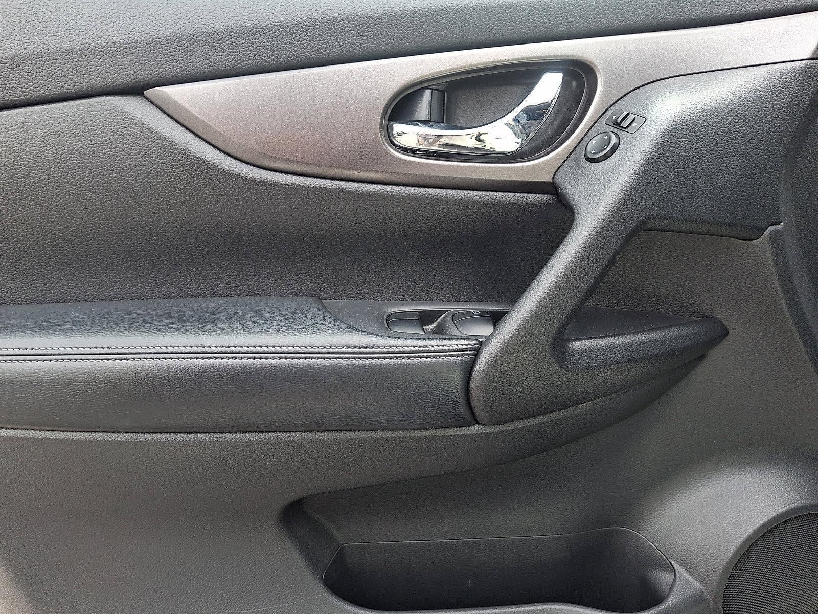 2016 Nissan Rogue AWD 4dr SV