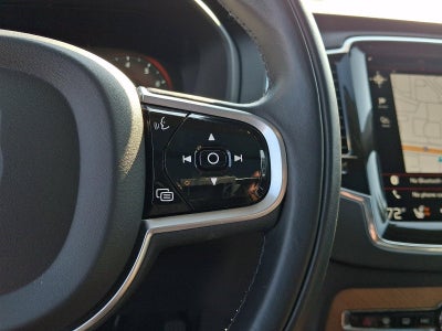 2022 Volvo XC90 T6 AWD Momentum 7P