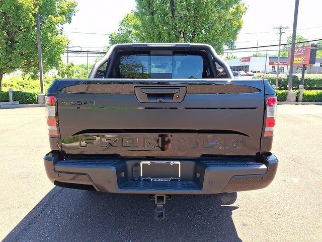 2024 Nissan Frontier Crew Cab 4x4 SV