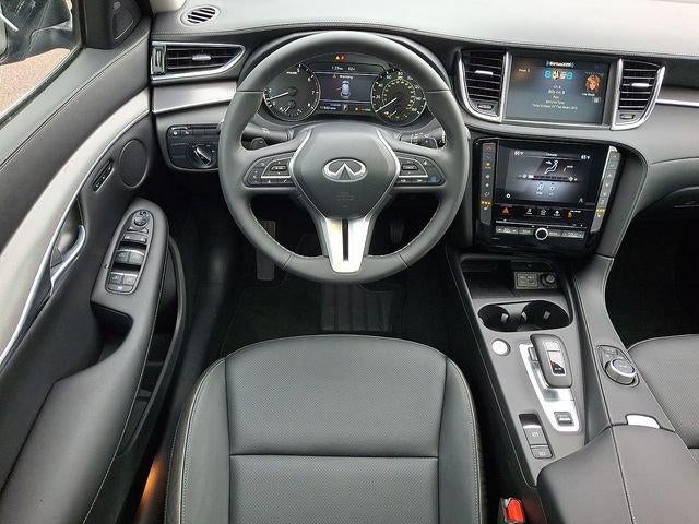 2023 INFINITI QX50 LUXE AWD