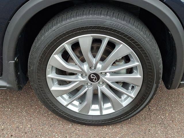 2023 INFINITI QX50 LUXE AWD
