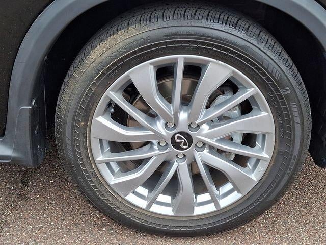 2023 INFINITI QX50 LUXE AWD