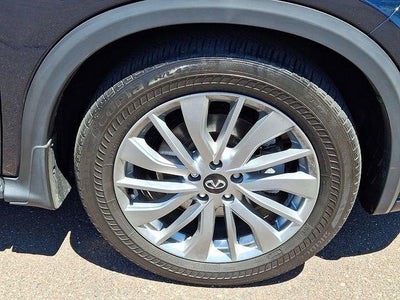 2023 INFINITI QX50 LUXE AWD