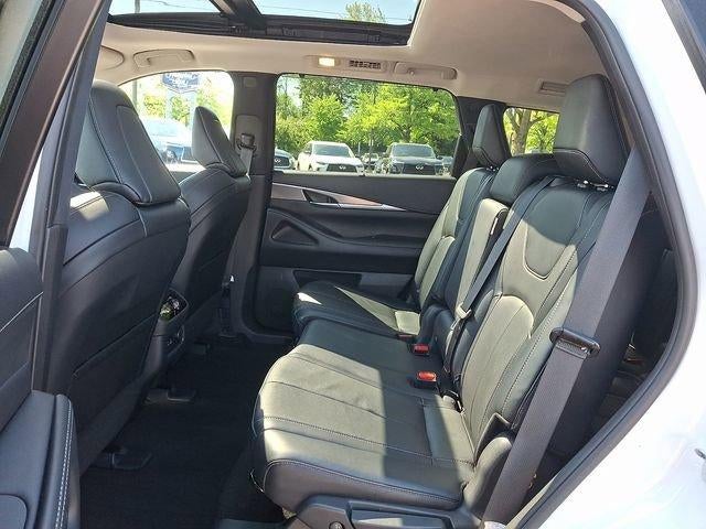 2023 INFINITI QX60 LUXE FWD