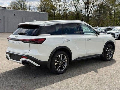 2023 INFINITI QX60 LUXE FWD