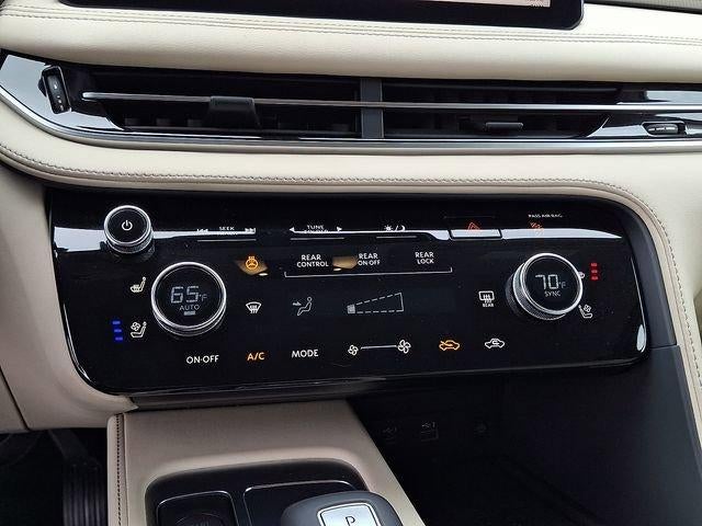 2023 INFINITI QX60 LUXE AWD