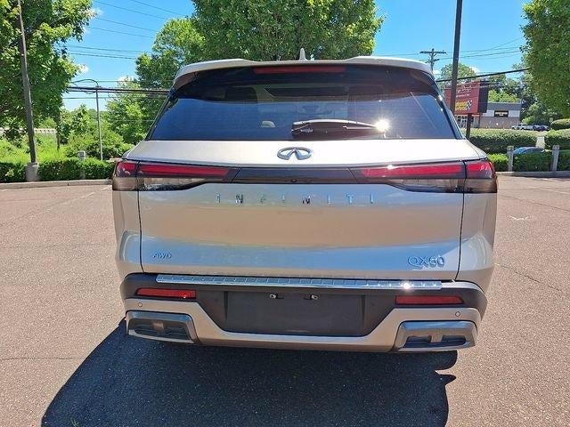 2022 INFINITI QX60 LUXE AWD