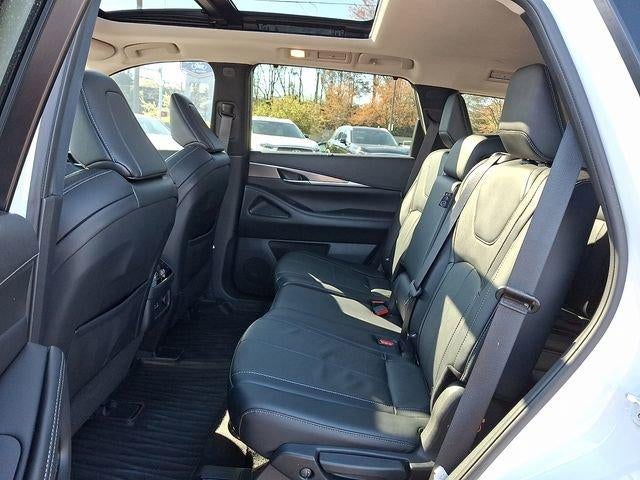 2023 INFINITI QX60 LUXE AWD