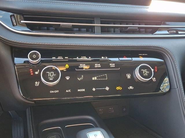 2023 INFINITI QX60 LUXE AWD