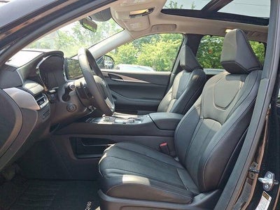 2023 INFINITI QX60 LUXE AWD