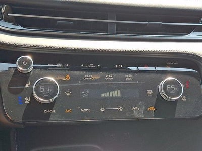 2023 INFINITI QX60 LUXE AWD