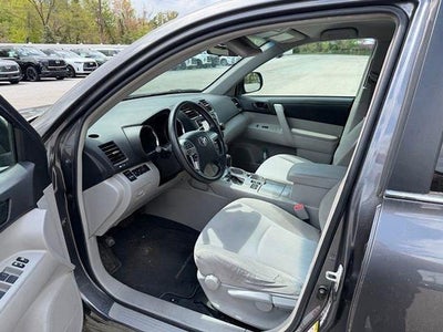 2013 Toyota Highlander 4WD 4dr V6 (Natl)