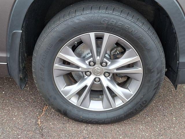 2014 Toyota Highlander AWD 4dr V6 LE Plus (GS)