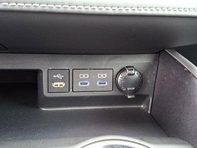 2022 Toyota Highlander XLE AWD (Natl)