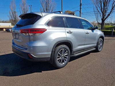 2019 Toyota Highlander XLE V6 AWD (Natl)