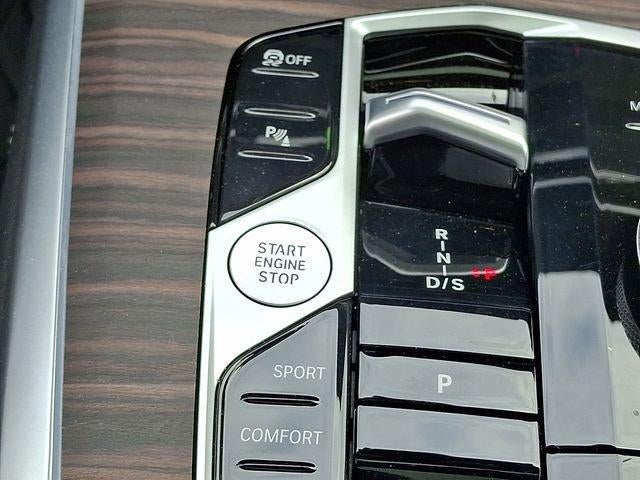 2024 BMW X7 xDrive40i Sports Activity Vehicle