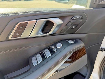 2024 BMW X7 xDrive40i Sports Activity Vehicle