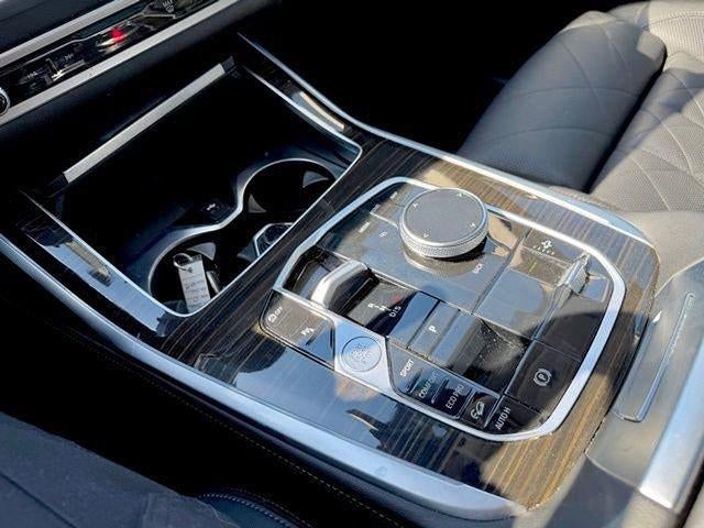 2024 BMW X7 xDrive40i Sports Activity Vehicle