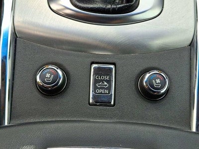 2014 INFINITI Q60 Convertible 2dr
