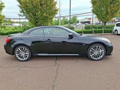 2014 INFINITI Q60 Convertible 2dr