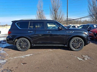 2024 INFINITI QX80 SENSORY AWD