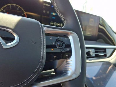 2025 INFINITI QX80 SENSORY AWD