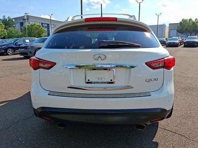 2014 INFINITI QX70 AWD 4dr