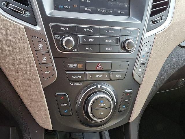 2017 Hyundai SANTA FE SE 3.3L Auto