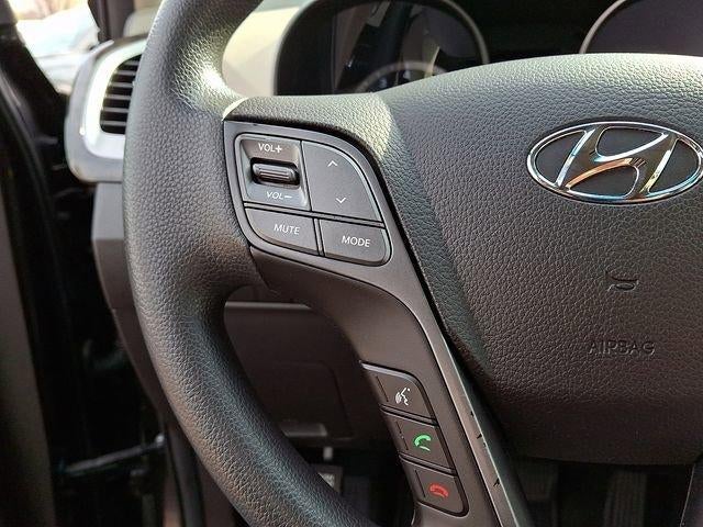 2017 Hyundai SANTA FE SE 3.3L Auto