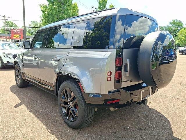 2023 Land Rover Defender 110 X-Dynamic SE AWD