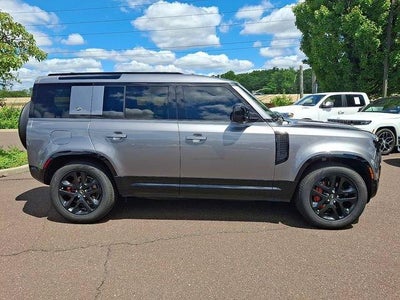 2023 Land Rover Defender 110 X-Dynamic SE AWD