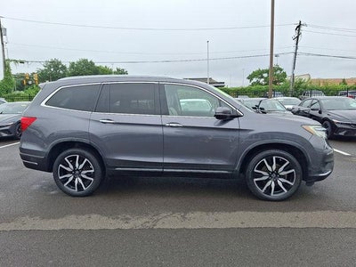 2019 Honda Pilot Touring 8-Passenger AWD
