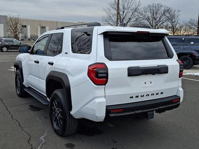 2025 Toyota 4Runner SR5 4WD (GS)