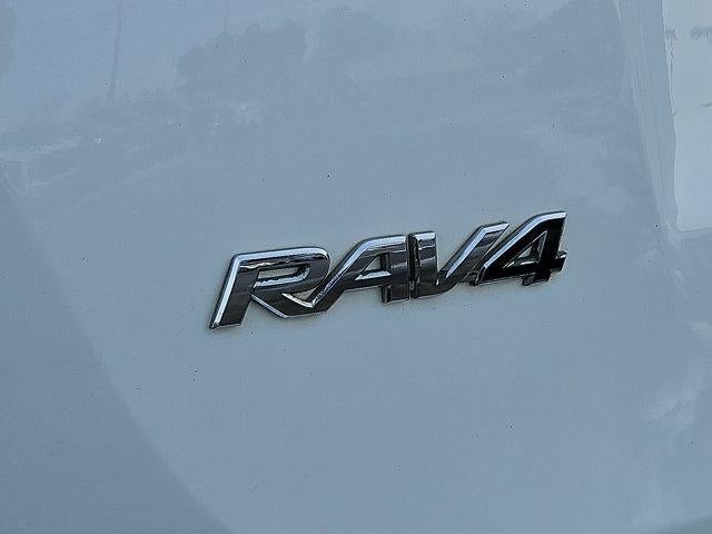 2017 Toyota RAV4 Hybrid XLE AWD (Natl)