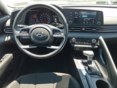 2023 Hyundai ELANTRA SEL IVT
