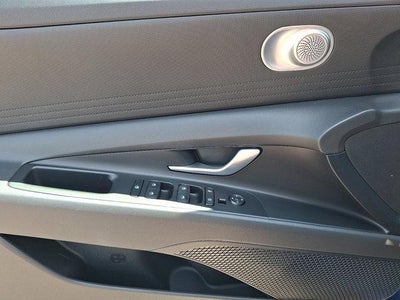 2023 Hyundai ELANTRA SEL IVT