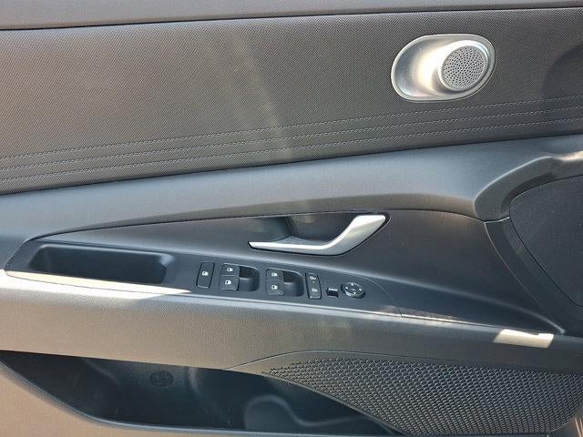 2024 Hyundai ELANTRA SEL IVT