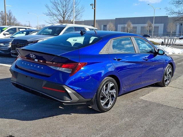 2025 Hyundai ELANTRA SEL Sport IVT