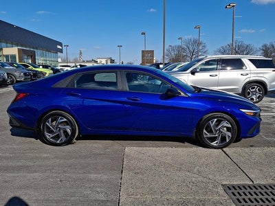2025 Hyundai ELANTRA SEL Sport IVT