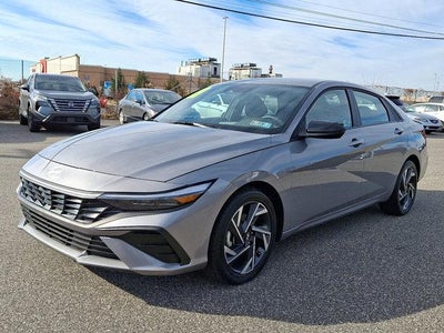 2025 Hyundai ELANTRA SEL Sport IVT