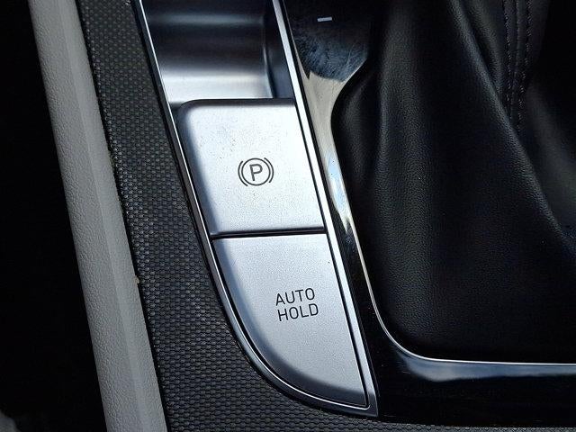2023 Hyundai ELANTRA Limited IVT