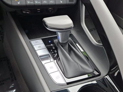 2022 Hyundai ELANTRA SEL IVT