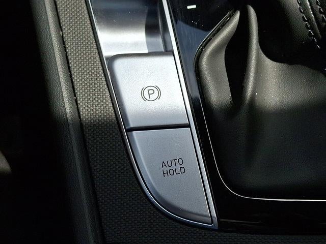 2024 Hyundai ELANTRA SEL IVT