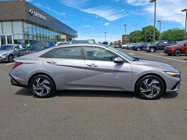 2024 Hyundai ELANTRA SEL IVT