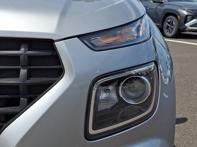 2023 Hyundai VENUE SE IVT