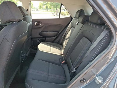 2024 Hyundai VENUE SEL IVT