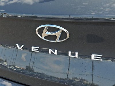2024 Hyundai VENUE SEL IVT