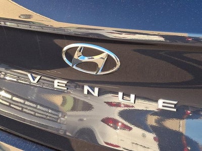 2026 Hyundai VENUE SEL w/Two-Tone Roof