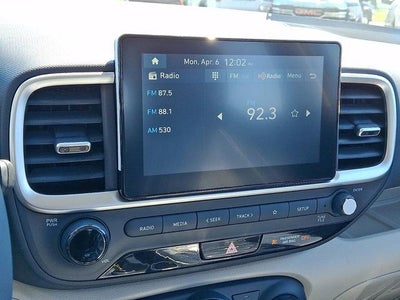 2026 Hyundai VENUE SEL w/Two-Tone Roof